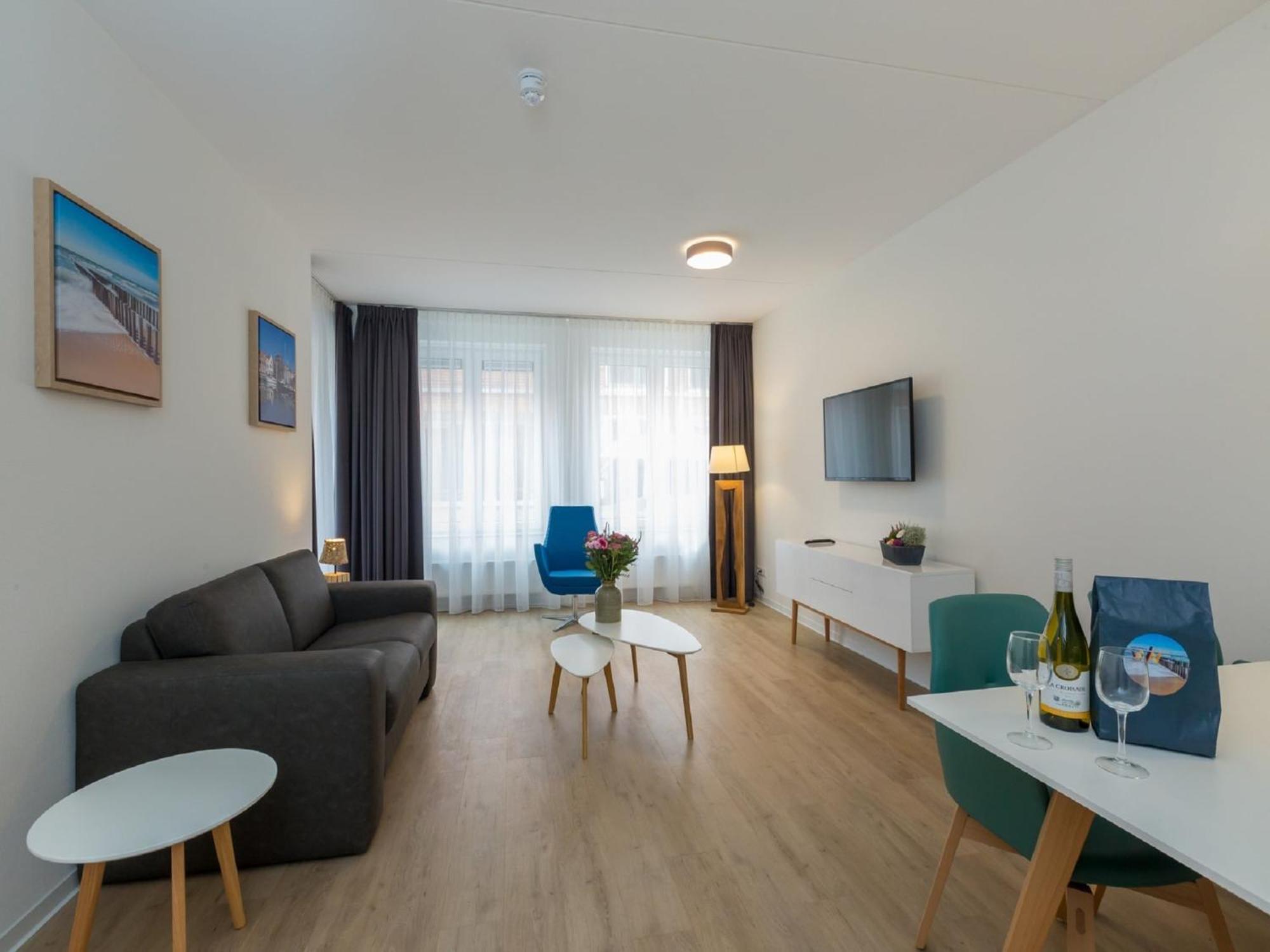 Lush Apartment In Zoutelande Near Beach Exterior photo